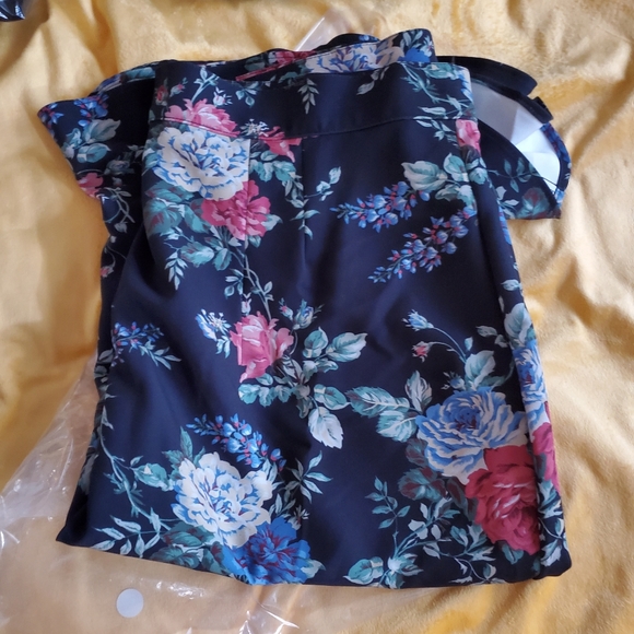 VIXEN by Micheline Pitt FLUTTER SKIRT IN BLACK ROSE PRINT - Sizes 2x OR 3x NWT - Picture 6 of 9